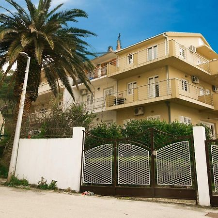 Apartments Alma Podgora Ngoại thất bức ảnh