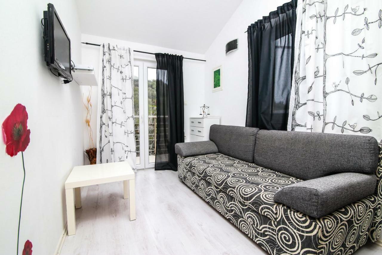 Apartments Alma Podgora Ngoại thất bức ảnh