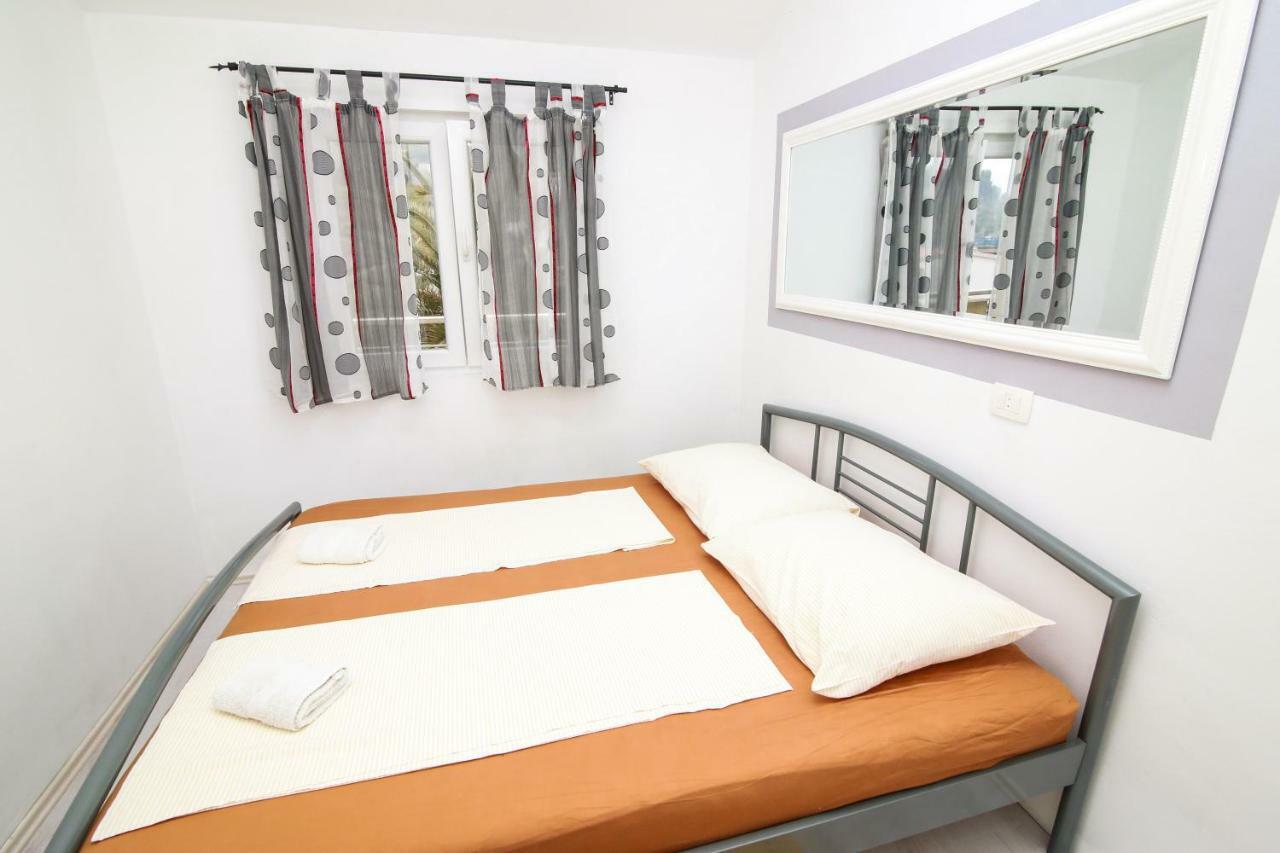 Apartments Alma Podgora Ngoại thất bức ảnh