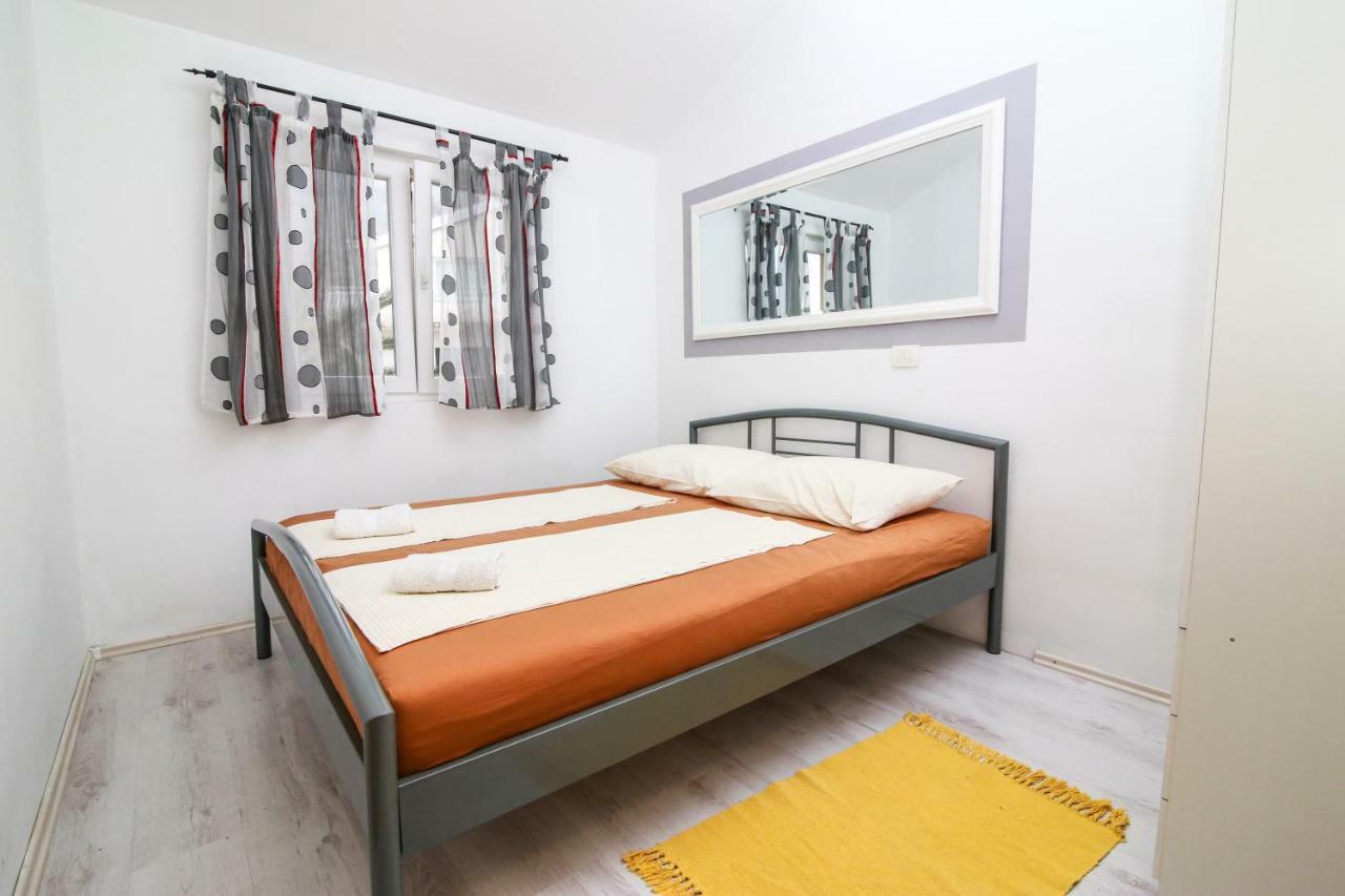 Apartments Alma Podgora Ngoại thất bức ảnh