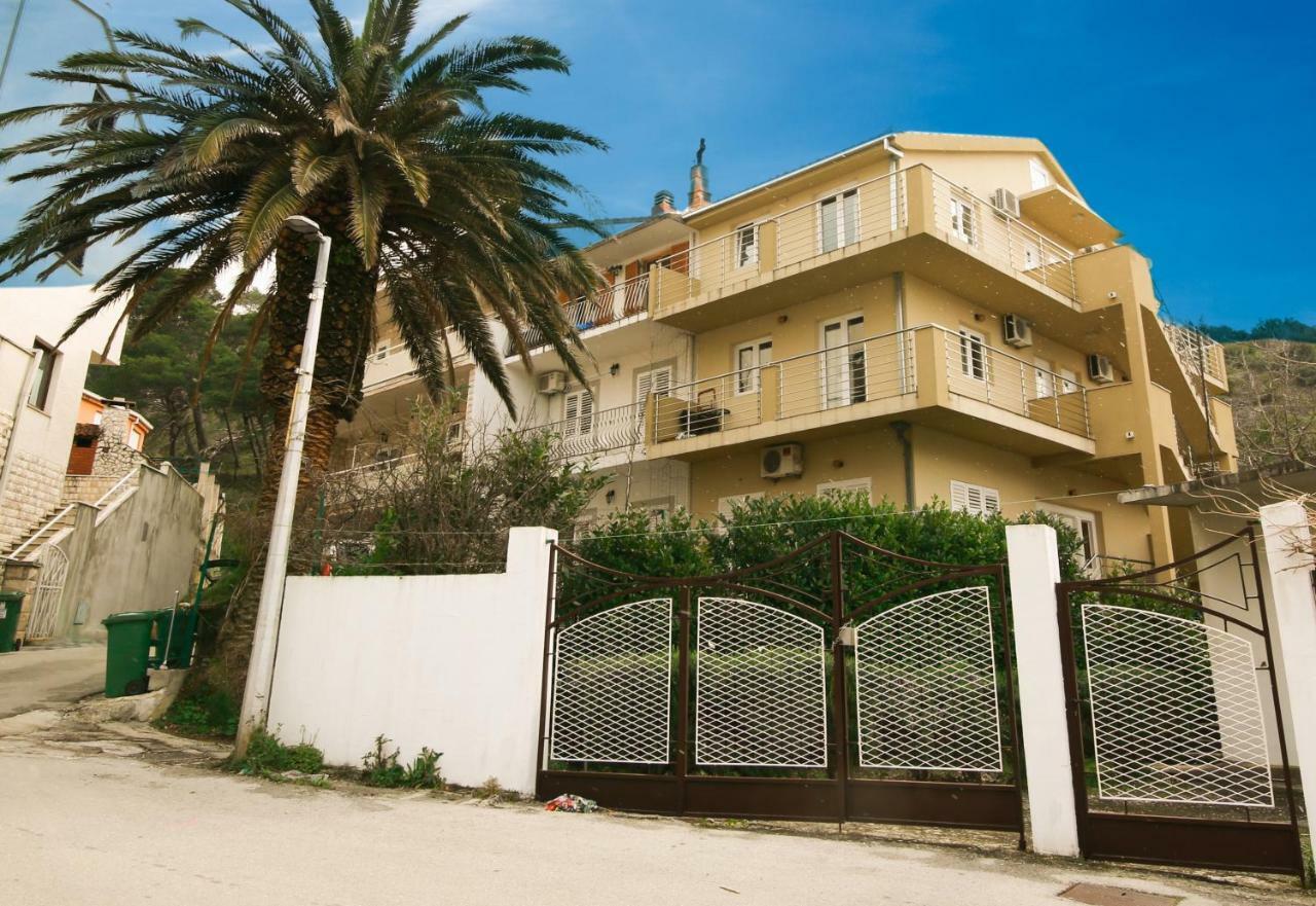 Apartments Alma Podgora Ngoại thất bức ảnh